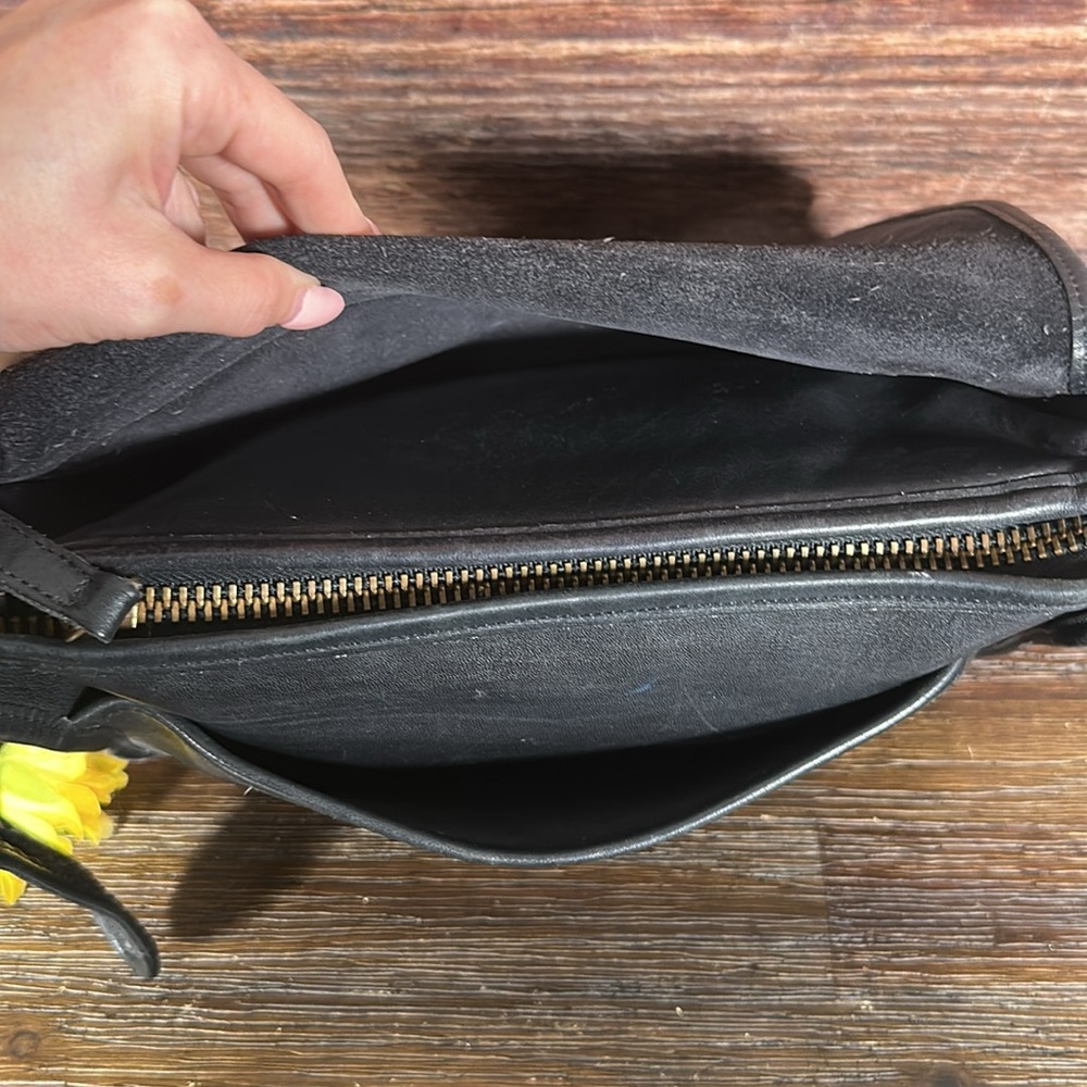 Vintage COACH 9951 Patricia’s Legacy Black Leather Front Flap Crossbody Bag - Picture 8 of 10